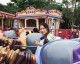 孙悦爱妻陈露携女畅游迪士尼，温馨母爱洋溢童话王国