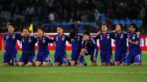 从赔率指向到历史宿命——重温2002世界杯决赛巴西2比0德国